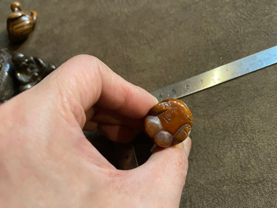 根付 狸 骨 牙等天然素材 銘あり