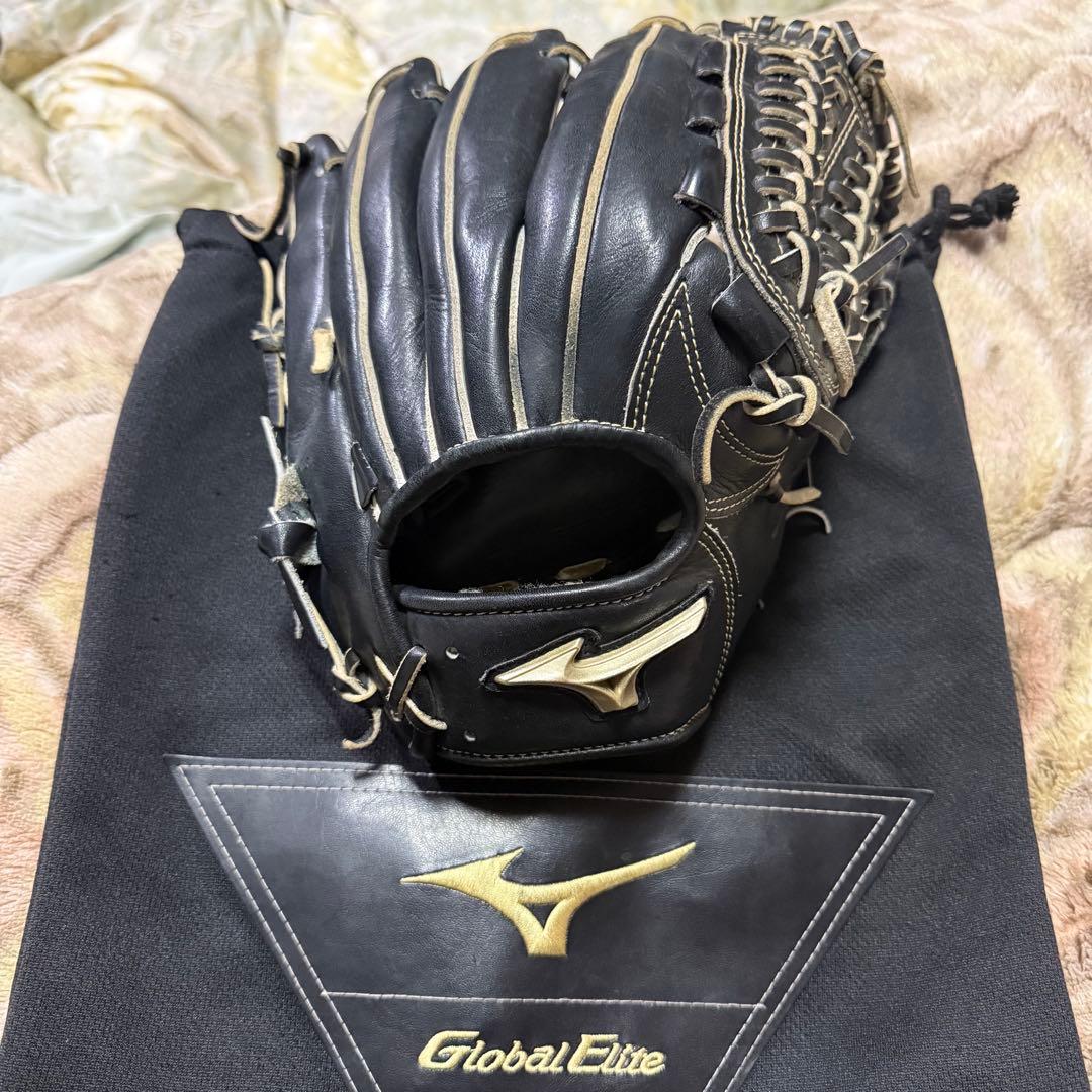 Mizuno Global Elite 硬式グローブ ブラック ケース付き