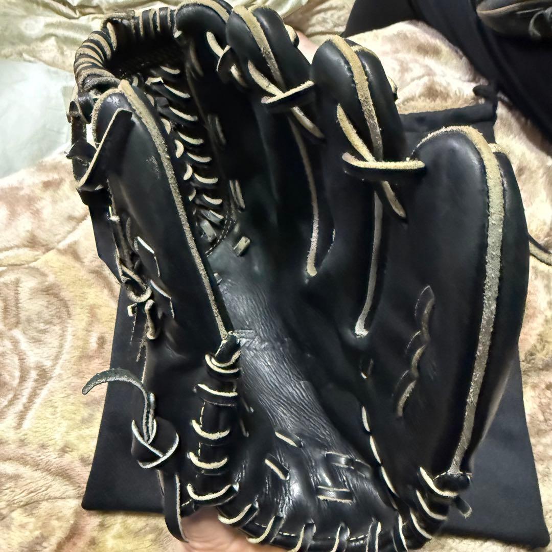 Mizuno Global Elite 硬式グローブ ブラック ケース付き