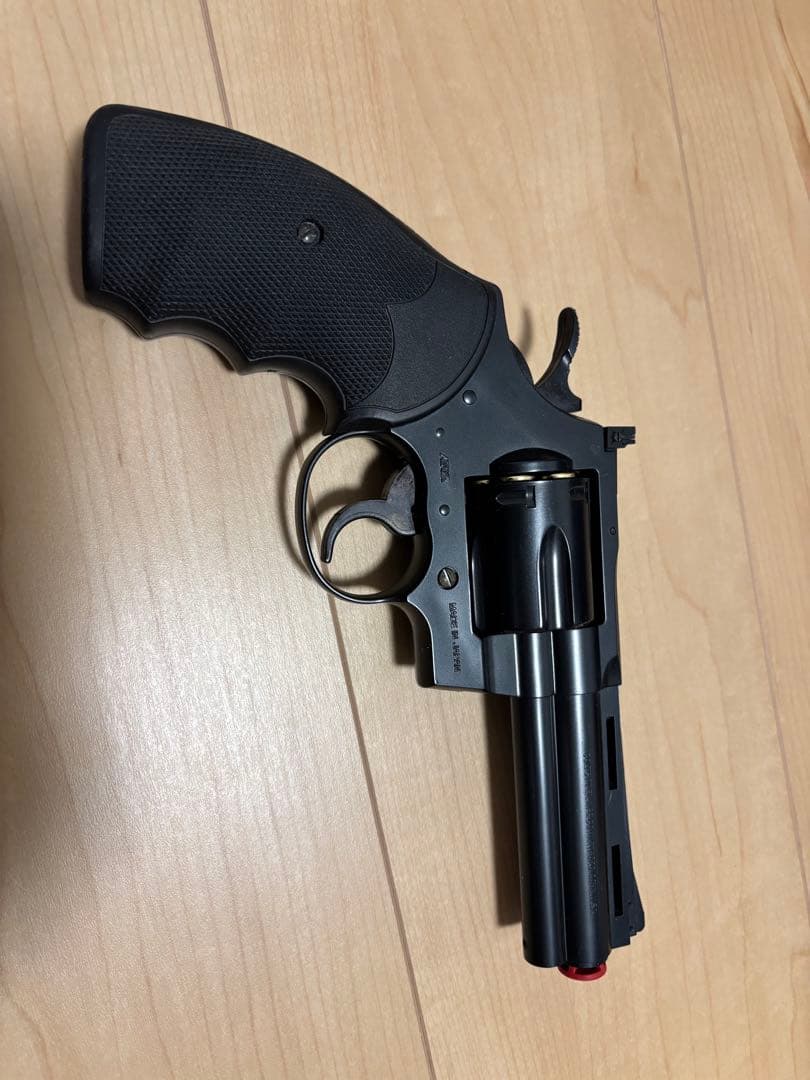 東京マルイ　コルト パイソン 357マグナム　4インチ　ASGK認証