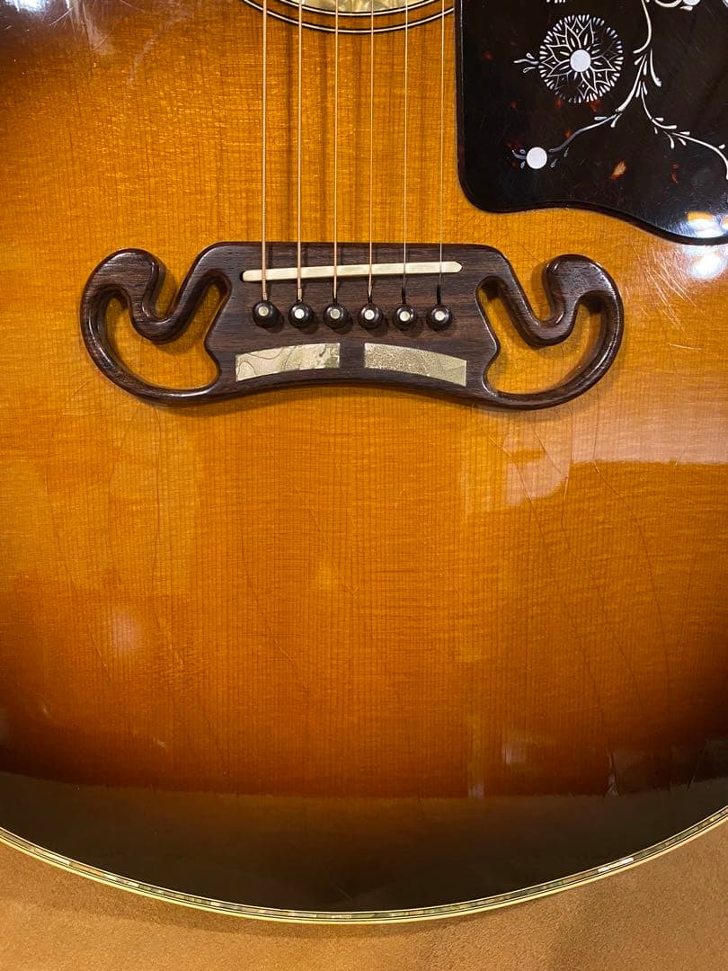 世界に36本だけのGIBSON J200 KOA MONTANA SPECIAL