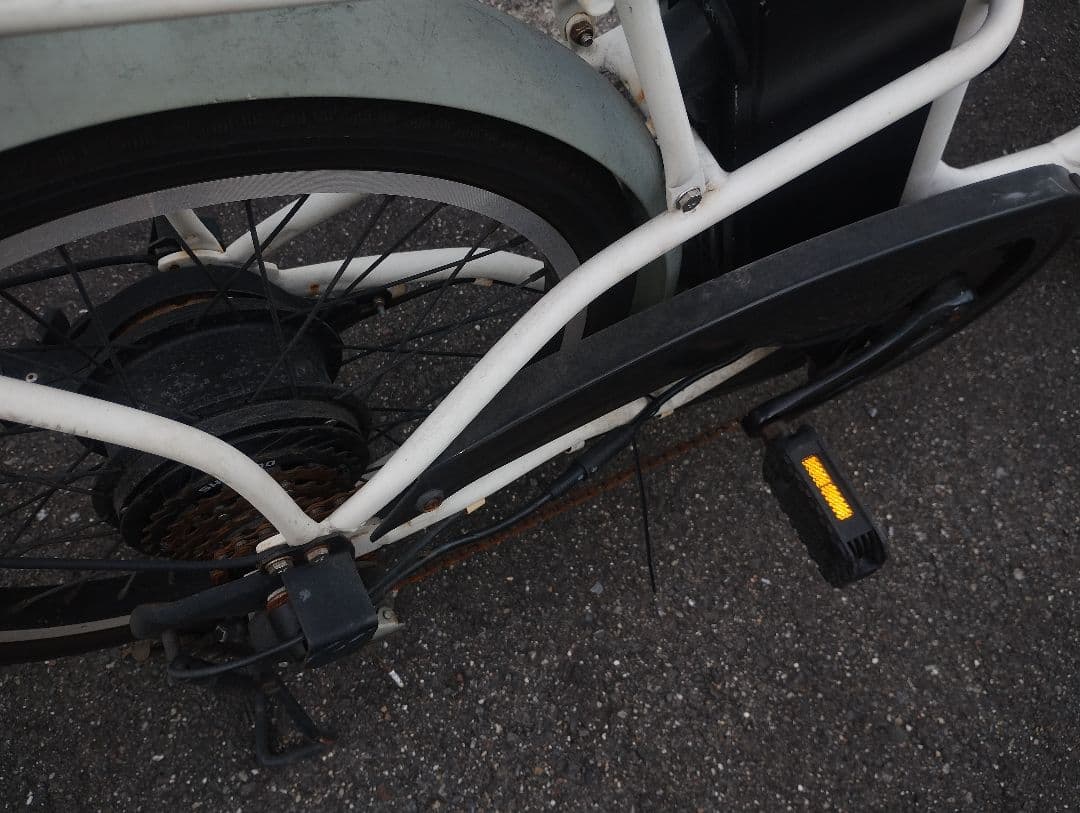 【爆速】電動　アシスト　充電器　20インチ　　バッテリー新品　airbike