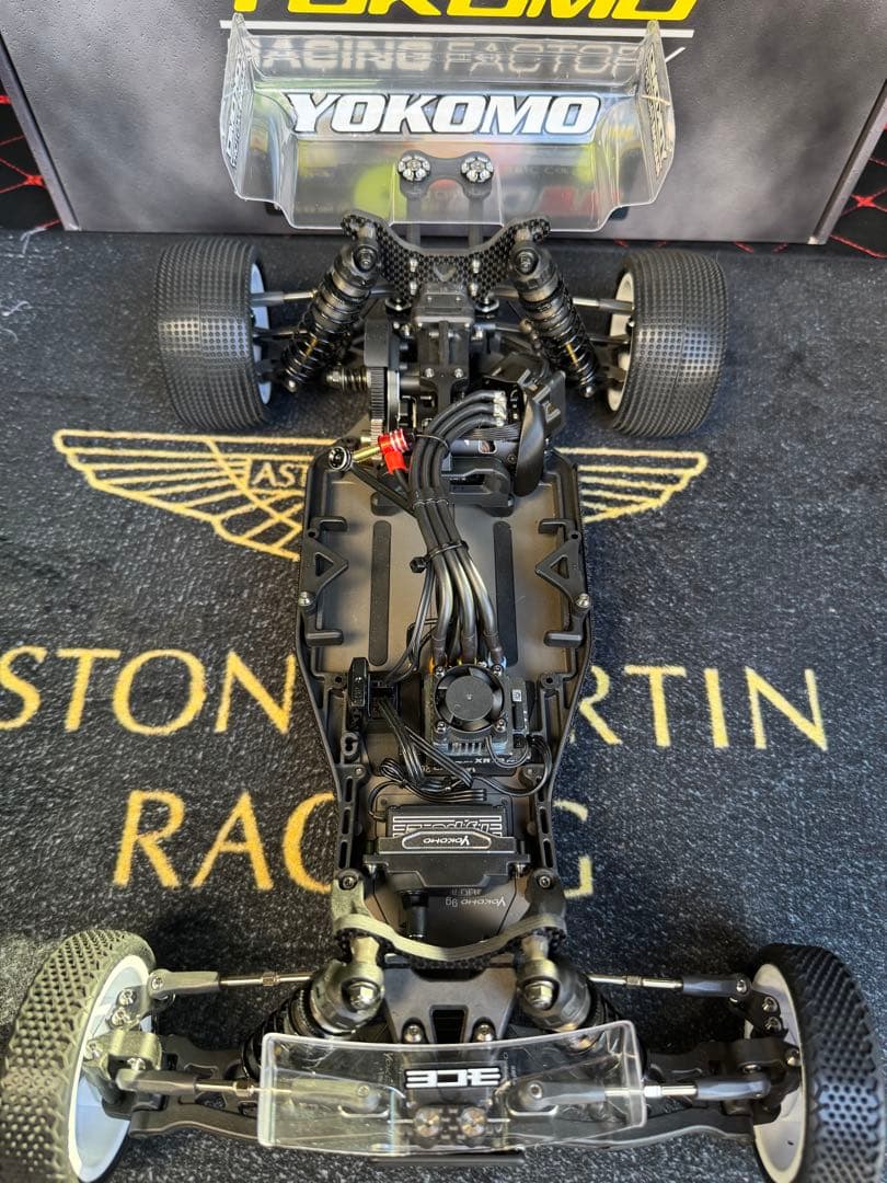 ヨコモ SO3.0 リミテッドエディション / チタンOP組込 1パックのみ走行