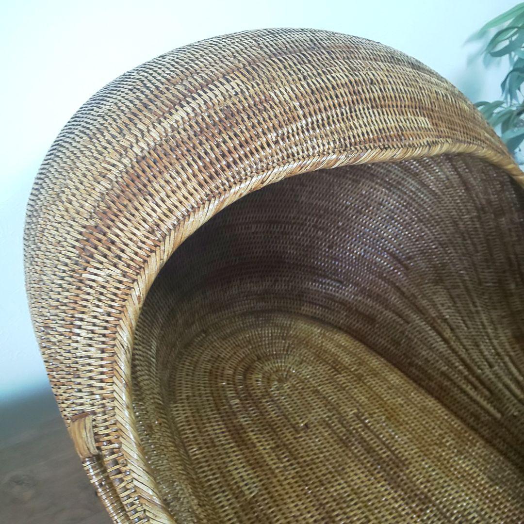 丸みを帯びたラタン製 ベビーベット アンティーク