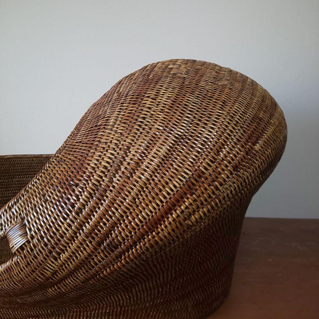 丸みを帯びたラタン製 ベビーベット アンティーク