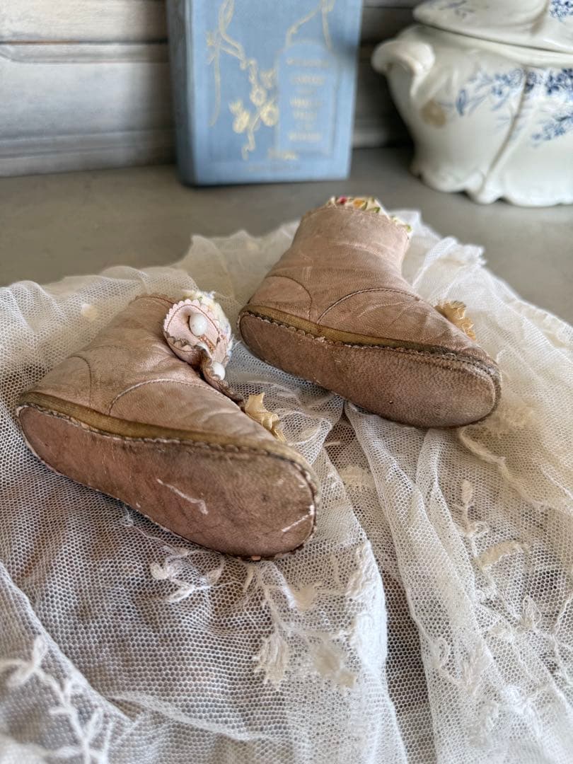 フランスアンティーク激レア淡いピンクレザーベビーブーツ