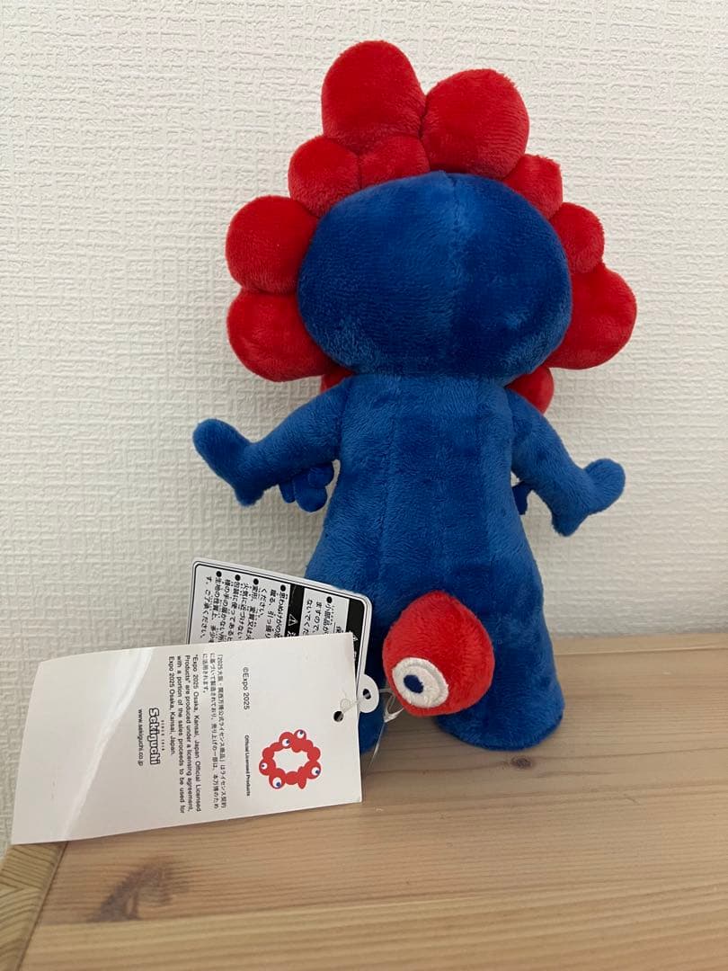 れ*げ様 【非売品】大阪万博 ミャクミャク ぬいぐるみ 高さ約35cm タグ付き
