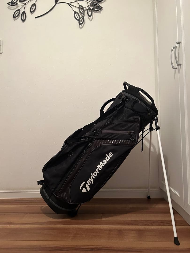 TaylorMade キャディバッグ ブラック　スタンド式