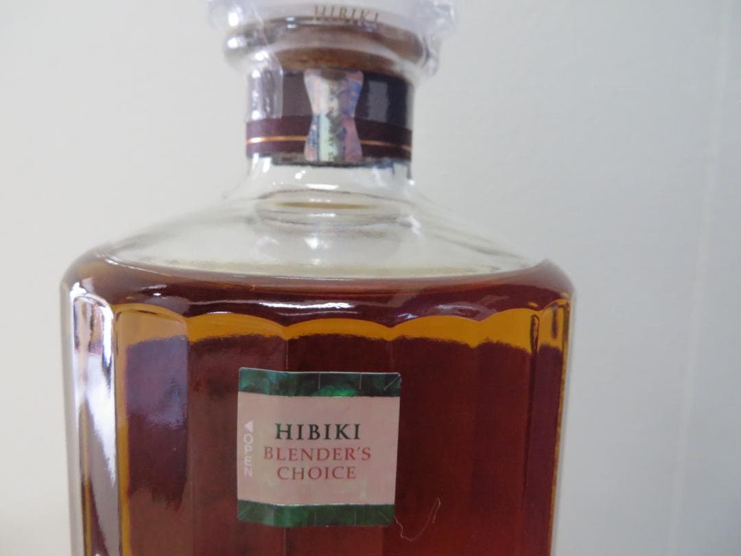 サントリー　響ブレンダーチョイス　700ml 未開栓