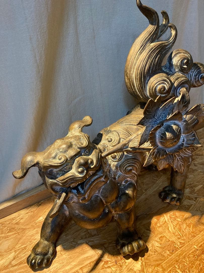 唐獅子 牡丹 置物 金属製