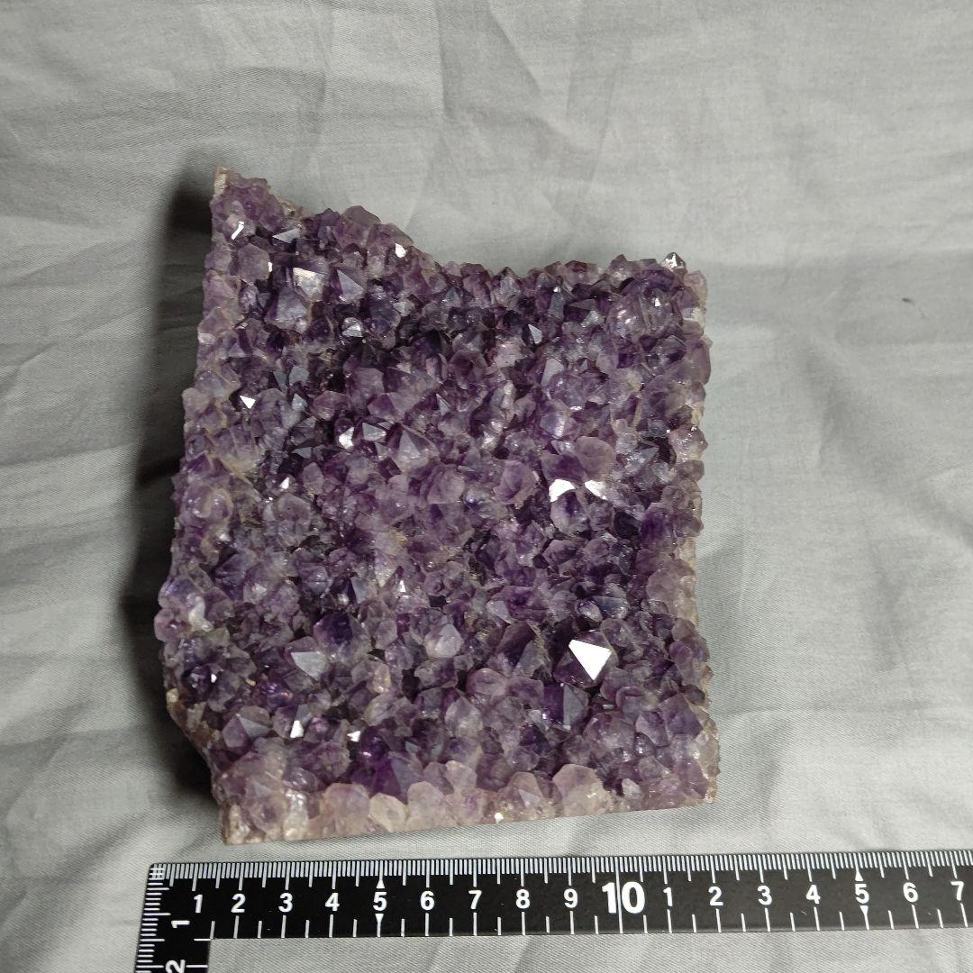 アメジスト1.35kg 原石 紫色 結晶
