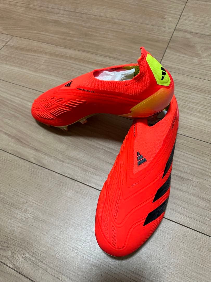 アディダス　プレデター　ELITE LL FG