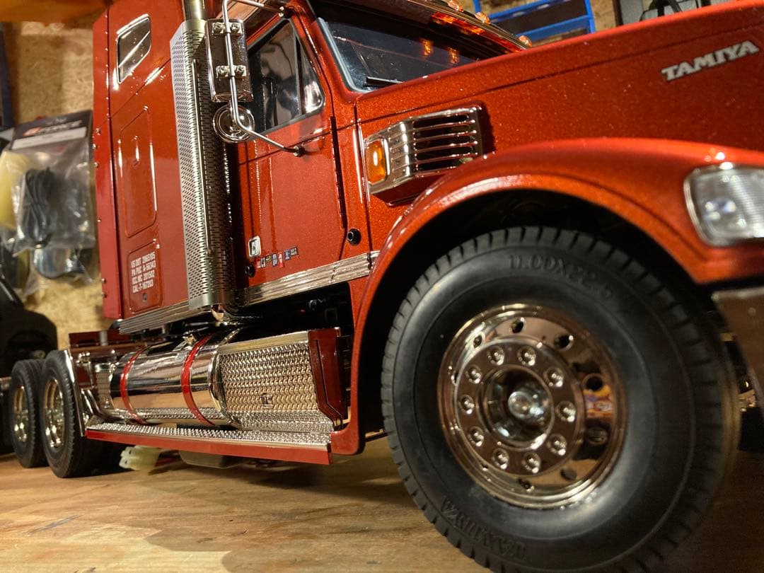 M様納車待ち　タミヤ　ナイトハウラーカスタム　フルオペ　サキールオレンジ