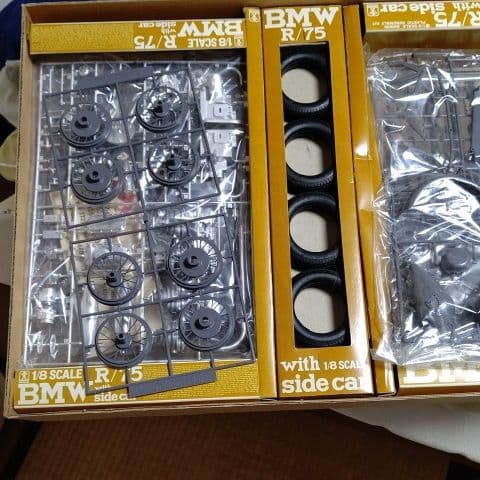 バンダイ1/8    R/75・サイドカー