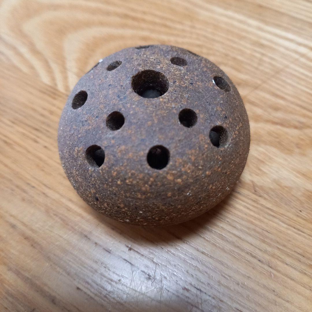 陶器オブジェ　作家物　分割陶箱➕丸い一輪挿し鈴音➕陶器お香立て　オマケ付き