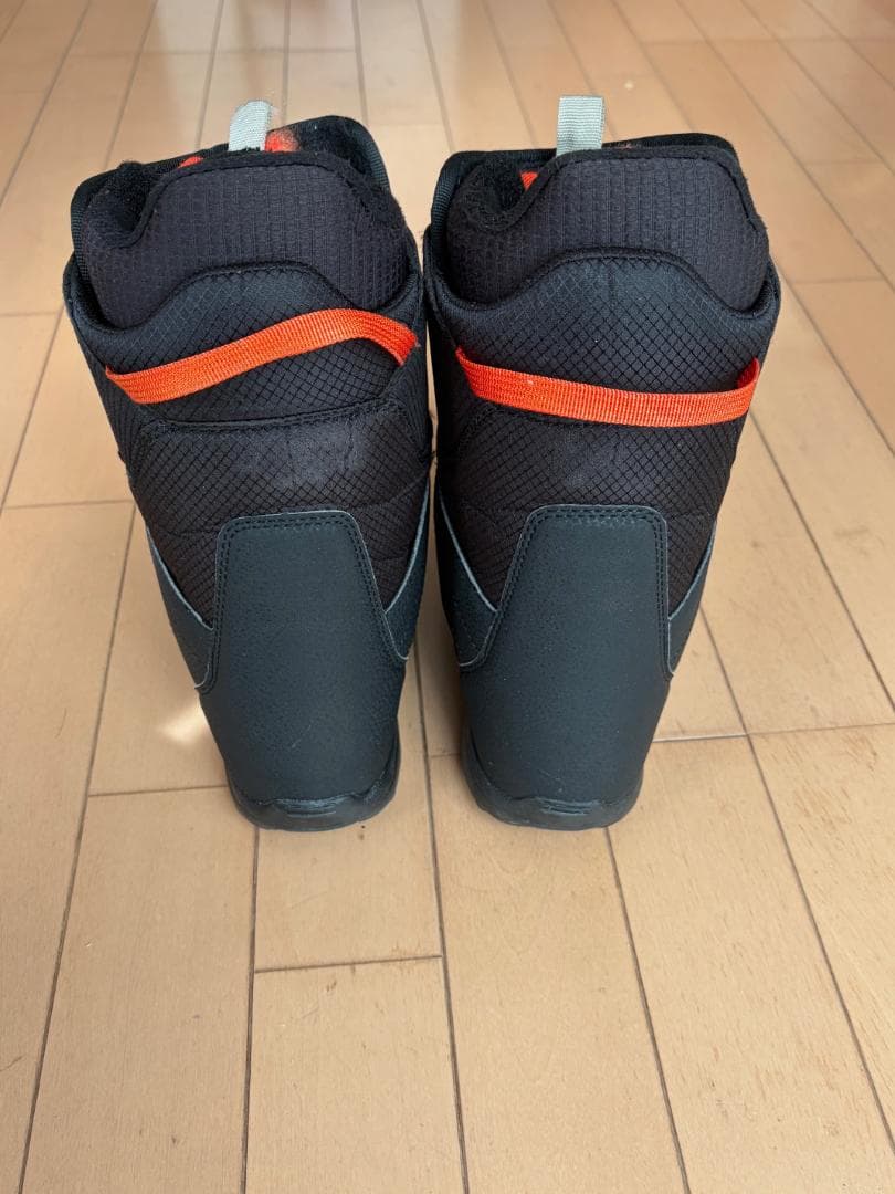 子ども用スノーボードブーツ BOAシステム搭載