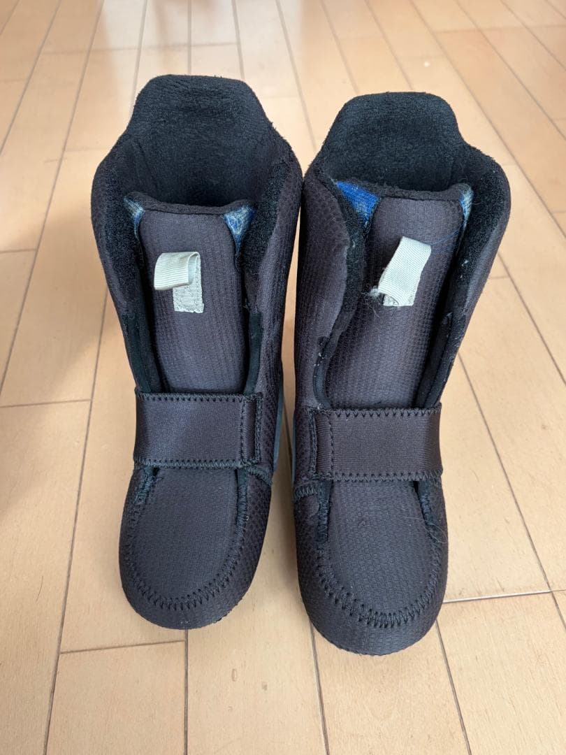 子ども用スノーボードブーツ BOAシステム搭載