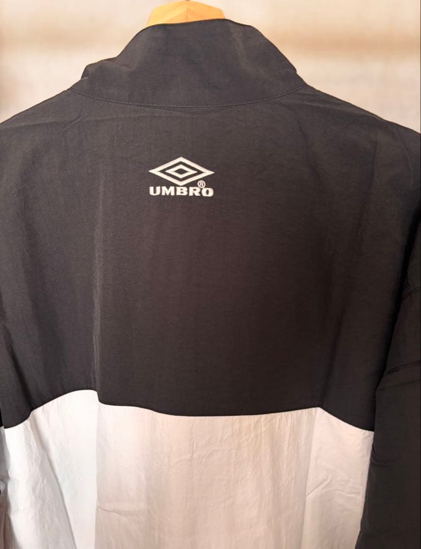 新品紙タグ付き❗️マリークワント×umbroコラボウィンドブレーカーハーフジップ