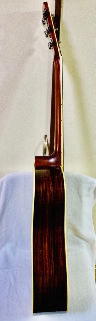 値下げ中！極美品！Morris W25 ハードケース付 新品弦・中古カポ付