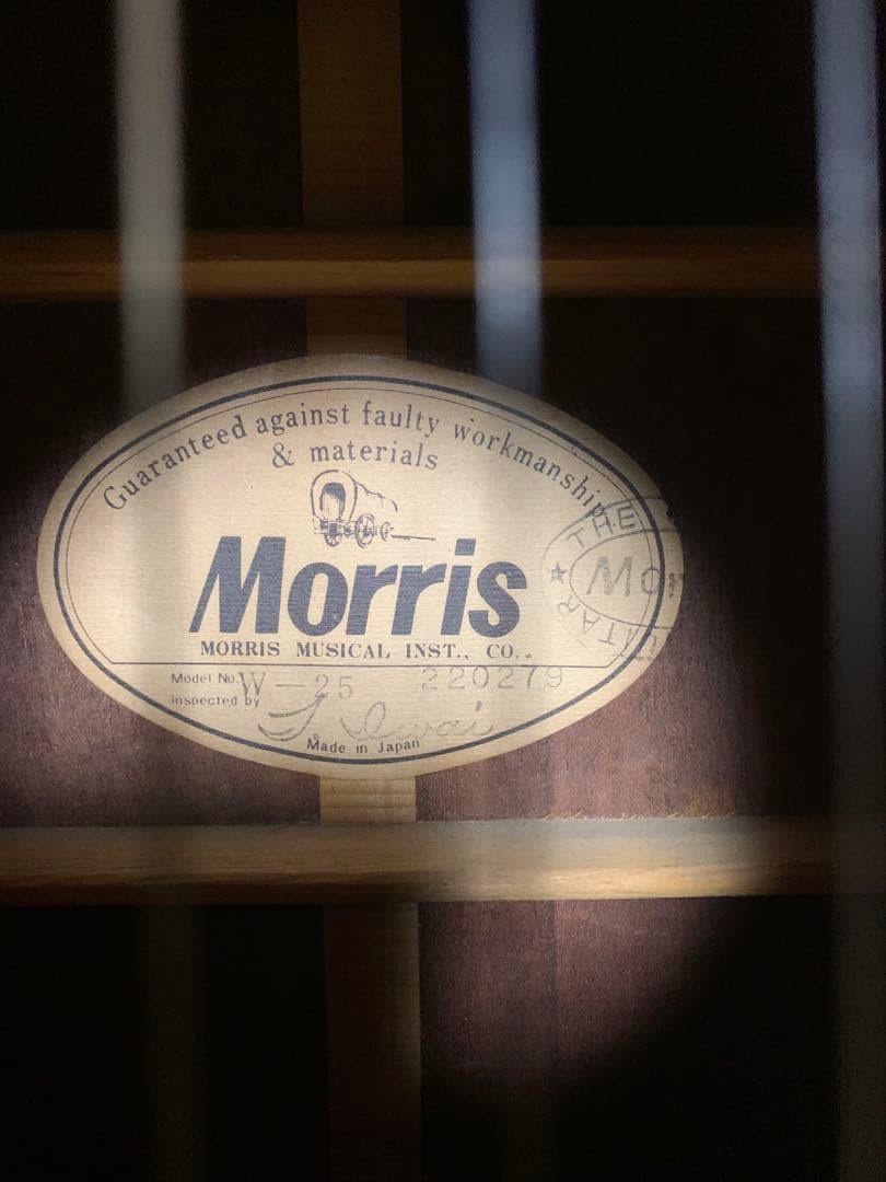 値下げ中！極美品！Morris W25 ハードケース付 新品弦・中古カポ付