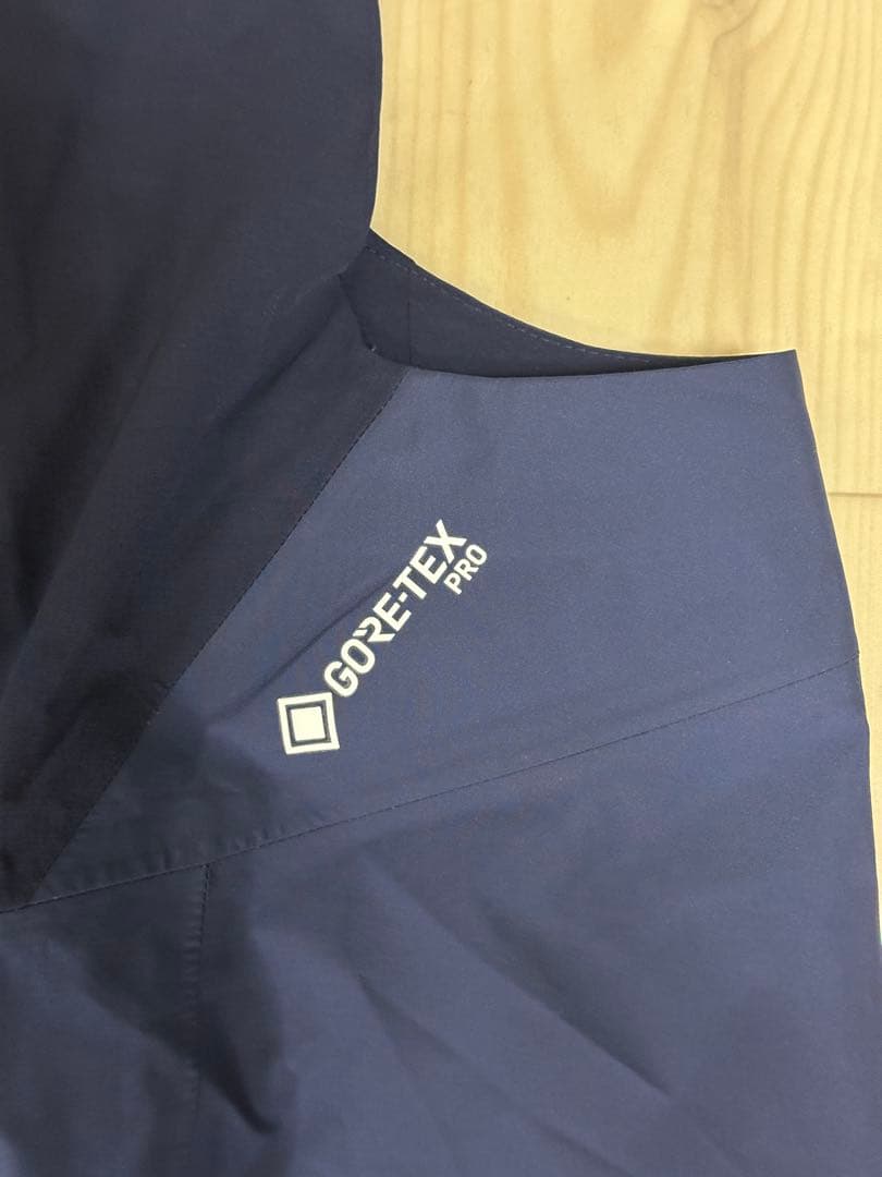 マウンテンハードウェア エクスポージャ２　ゴアテックスプロ　ビブ