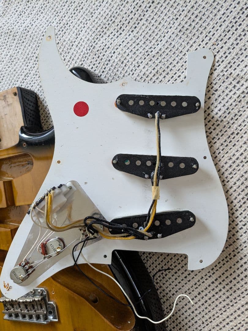 いぬどしFender Japan Stratocaster ST57-TX