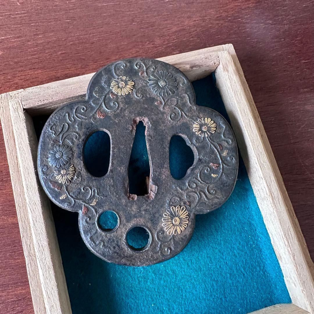 日本刀 鍔・古美濃　後藤