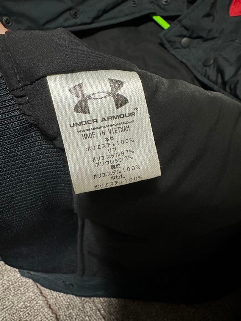 UNDER ARMOUR アンダーアーマー　ウィンドブレーカー　グランドコート