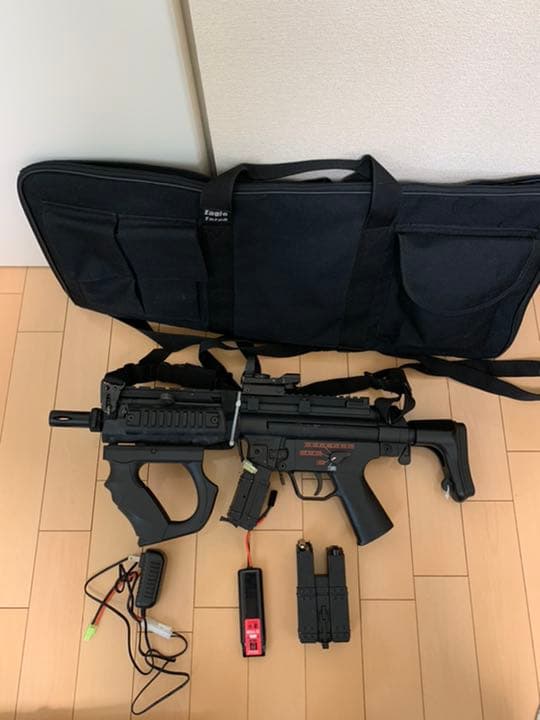 東京マルイ　MP5-J 220連マガジン、バッテリー、スリング、ケース付属
