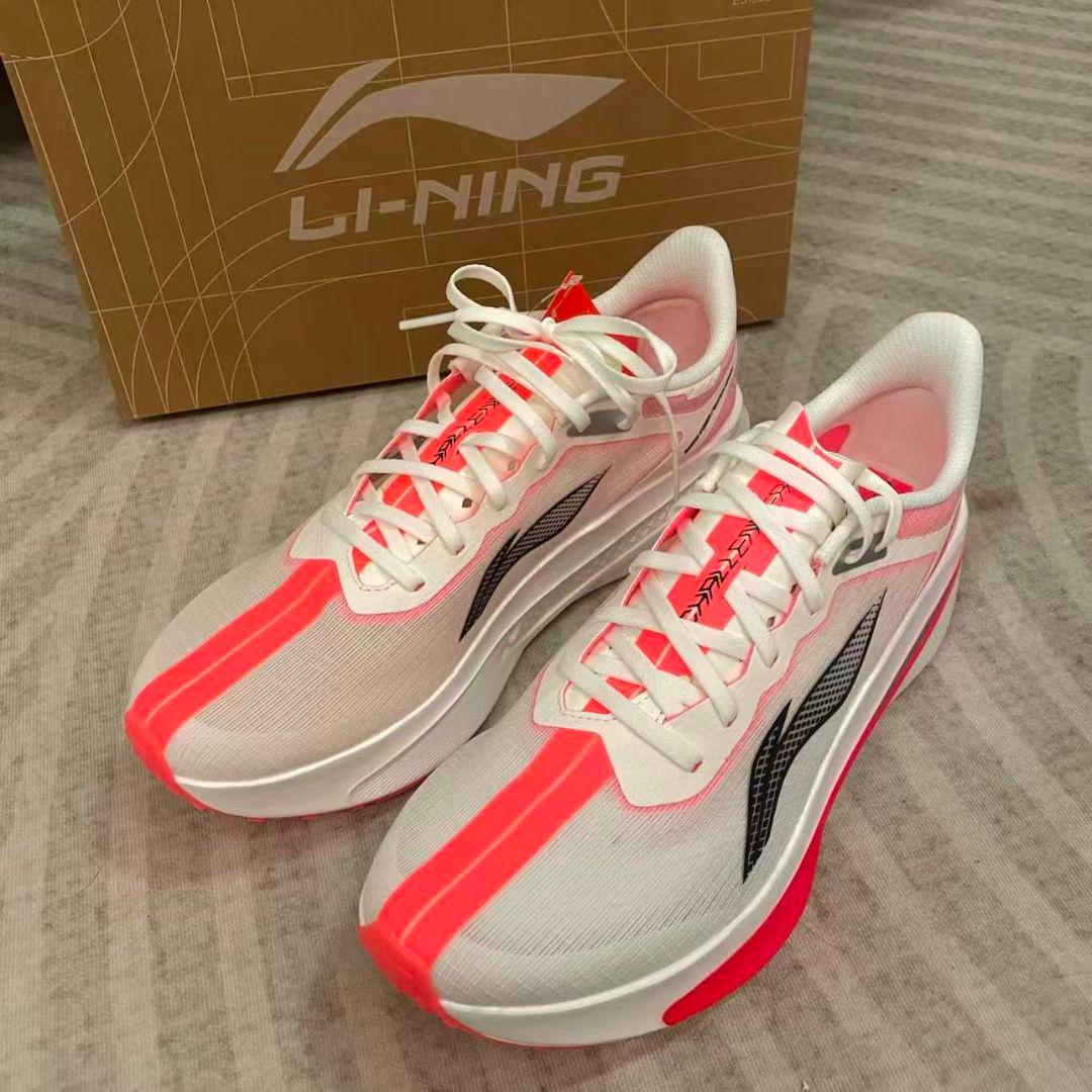 LI−NING FEIDIAN 6 CHALLENGER リーニン ランニング