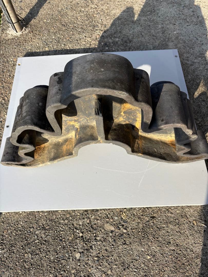 日本家屋の古い鬼瓦　魔除け　アンティーク置物　装飾品