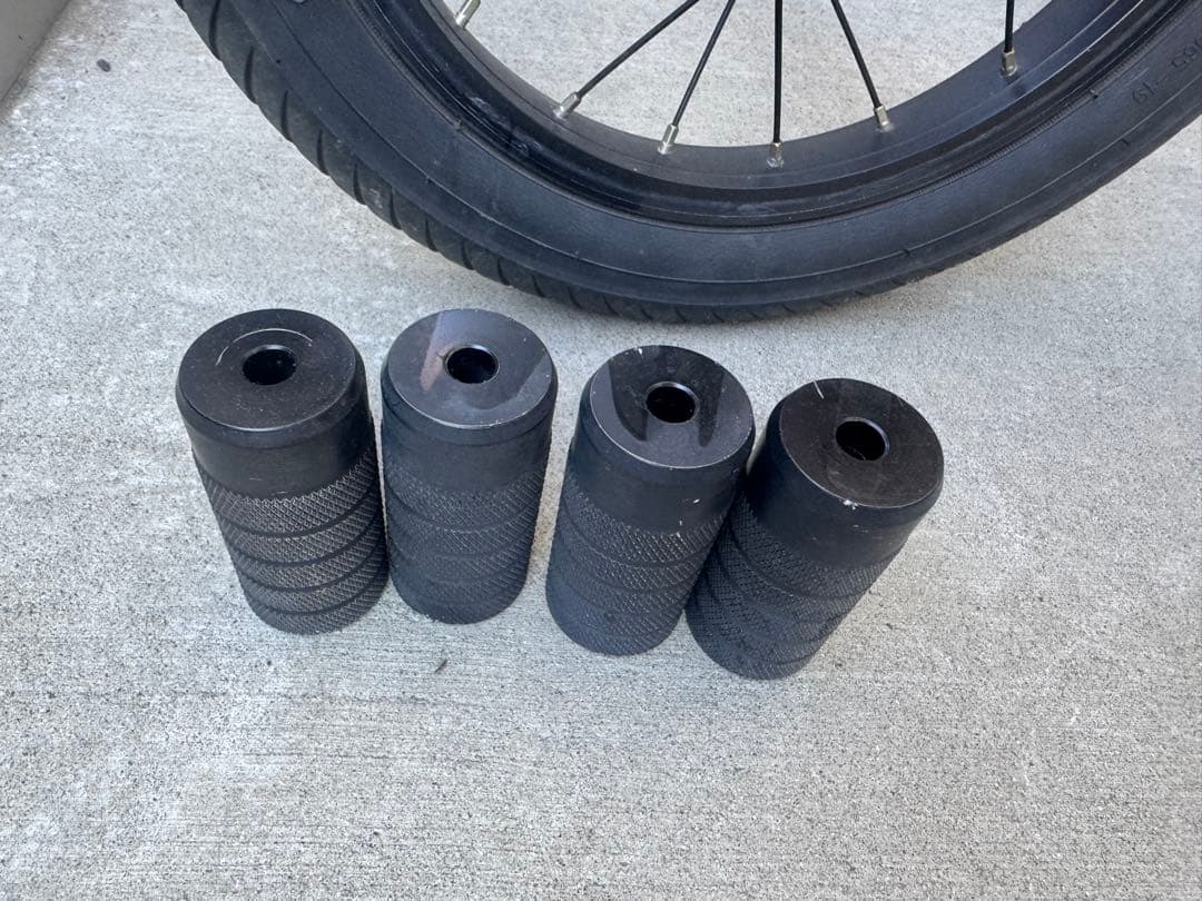 BMX　TNB PLUG14インチ