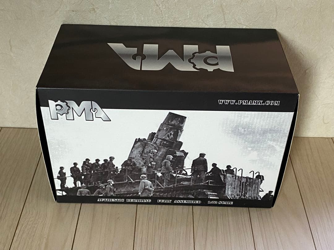 WWⅡ ドイツ軍 カール54cm自走臼砲 5号車 ロキ号　1/72 完成品模型