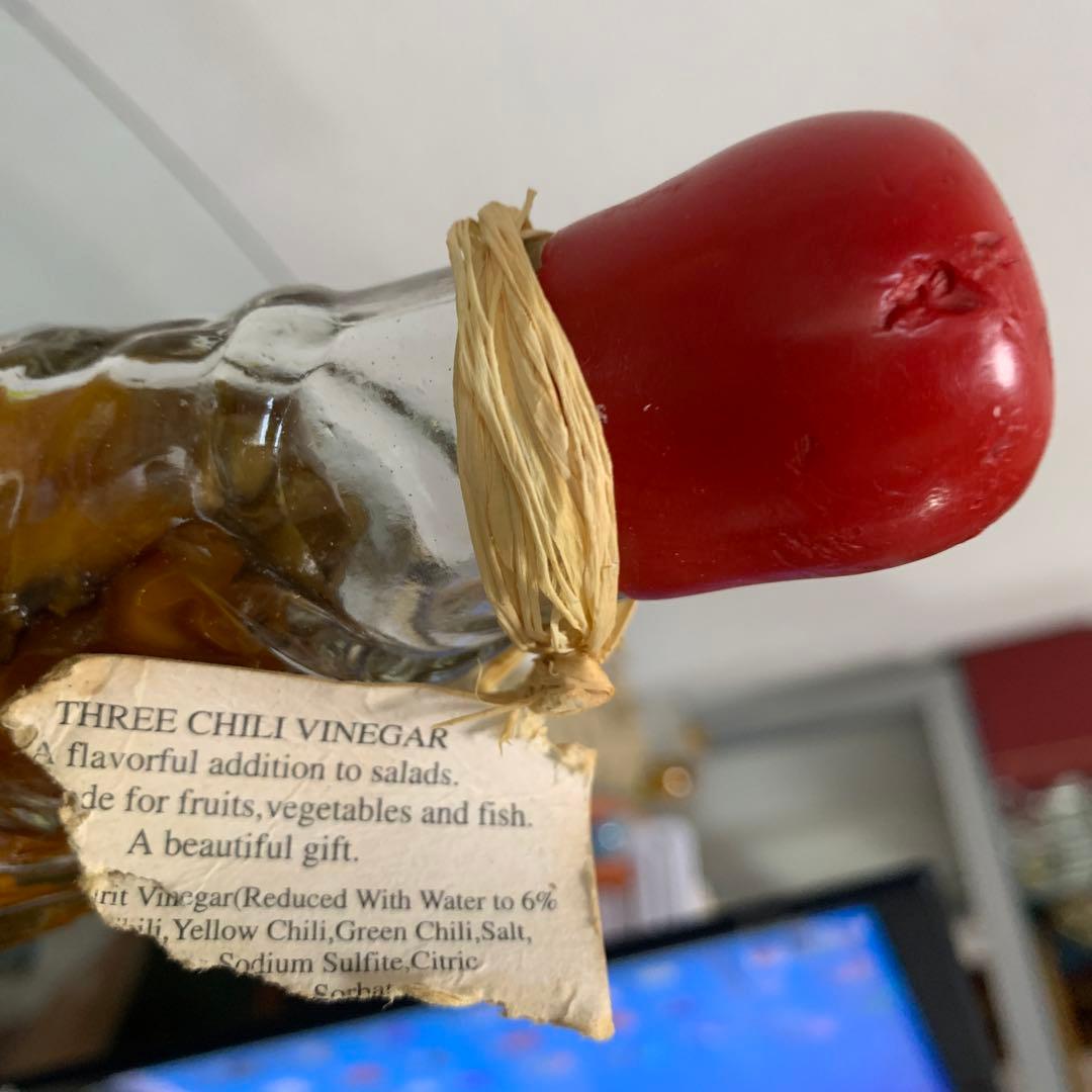 ガラスコレクション　チェリー　ビネガー瓶など2点