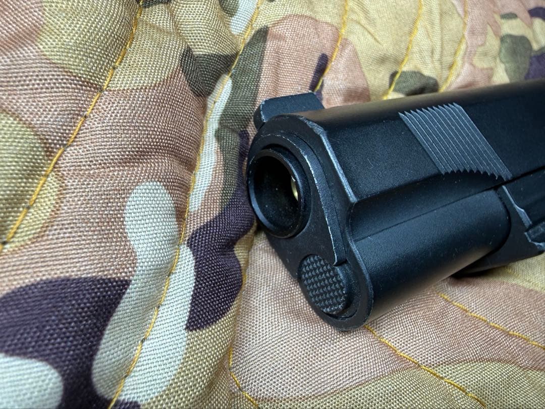 カーボネート☆CQP M45☆CO2ガン☆ブラック☆マガジン3個付き☆美品