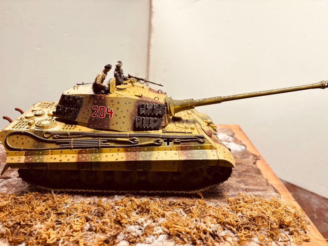 タミヤ1／35 ドイツ軍　キングタイガー