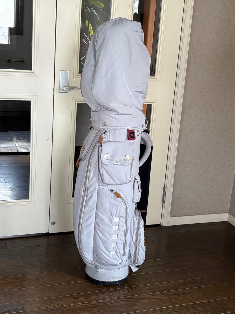 onoffゴルフキャディーバッグ　軽量　ライトグレー