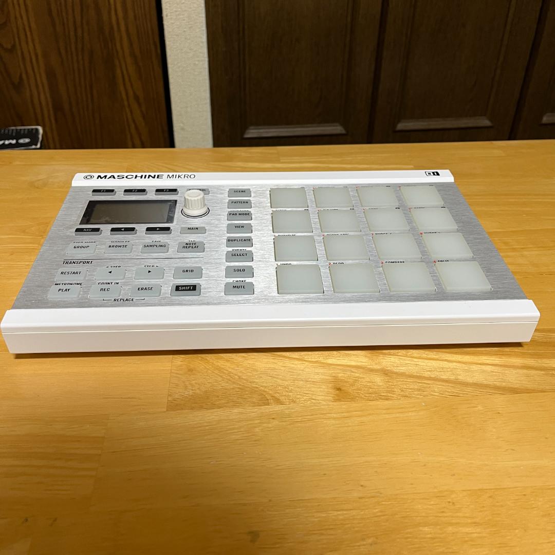 DTM・DAW NATIVE INSTRUMENTS MASCHINE MIKRO MK2