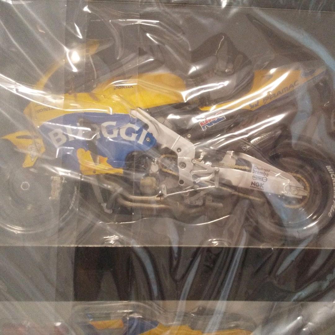 タミヤ 1／ 12 Honda ポンスRC211V03マックス・ビアッジ仕様