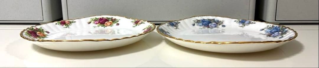 ビンテージ❤︎ロイヤルアルバート❤︎オールドカントリーローズ❤︎赤&青薔薇柄❤︎大皿2枚