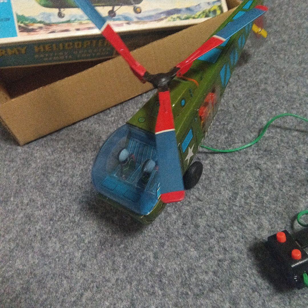 US ARMY ヘリコプター 動作可能 車輪付き