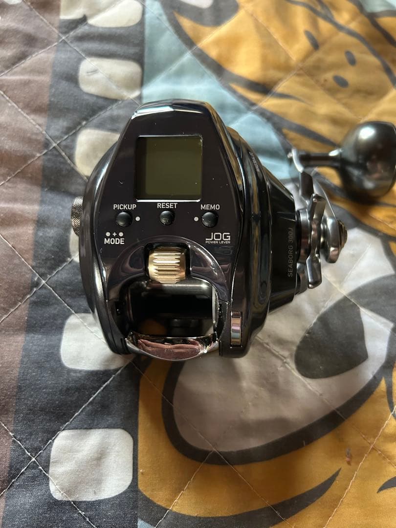 ダイワシーボーグ300J電動リール デジタル表示 ブラック