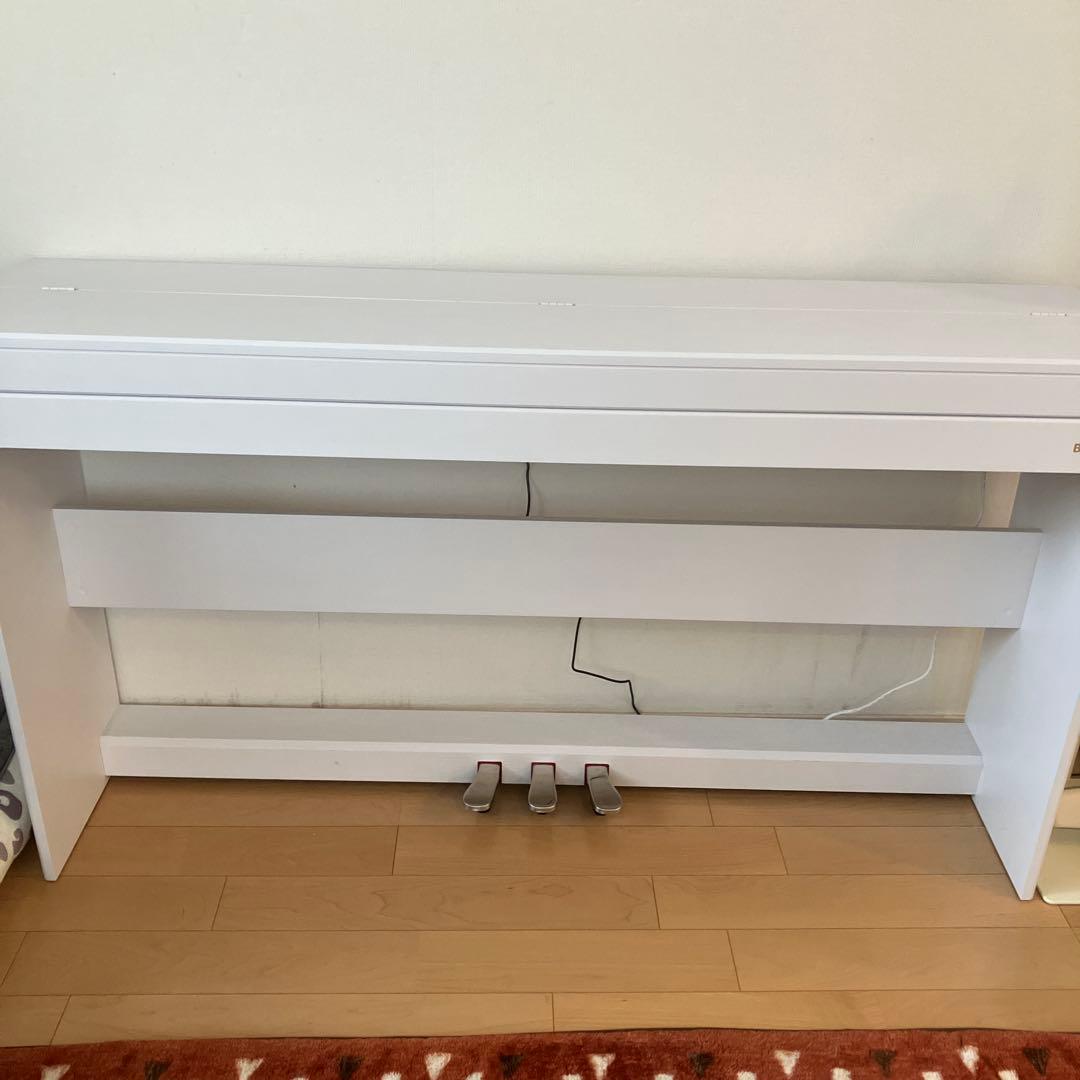 断捨離様へ【美品】IKTMI ホワイト電子ピアノ 128リズム搭載