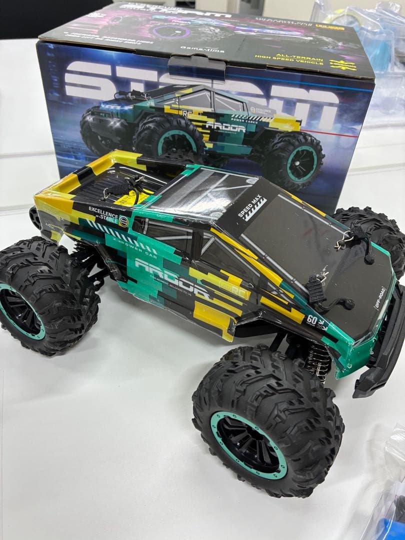 高速 ラジコン オフロード ラジコンカー 大人向け 人気 ブラシレスモーター