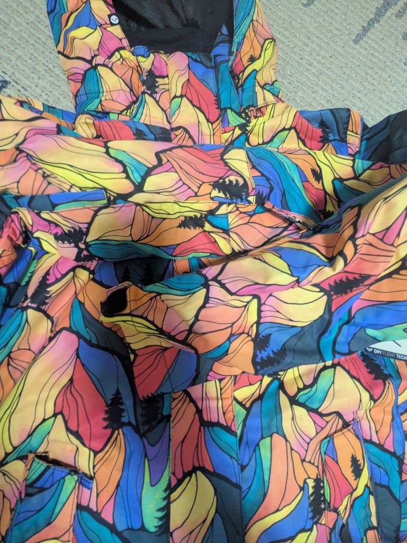 スキーウエア　上ROXY　下Kissmark　Sサイズ　定価５万円相当