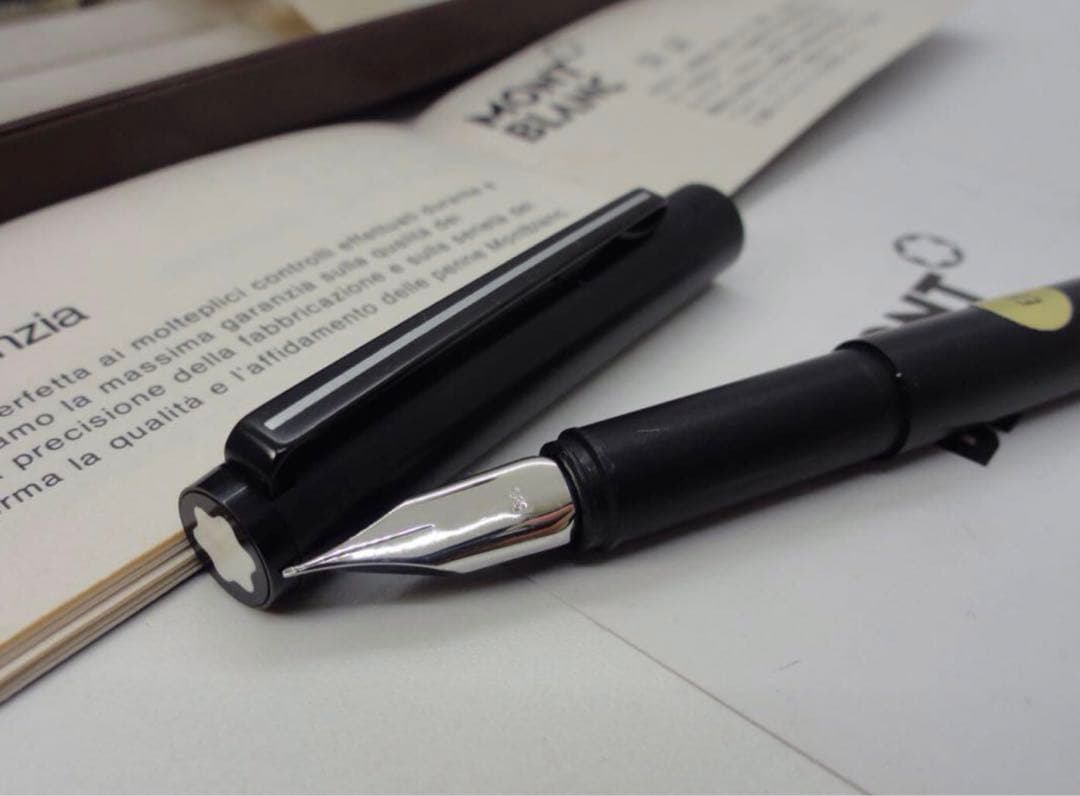 モンブラン　社史上最初で最後の★ブラックロードナイト鉱加工No1124★黒薔薇鉱