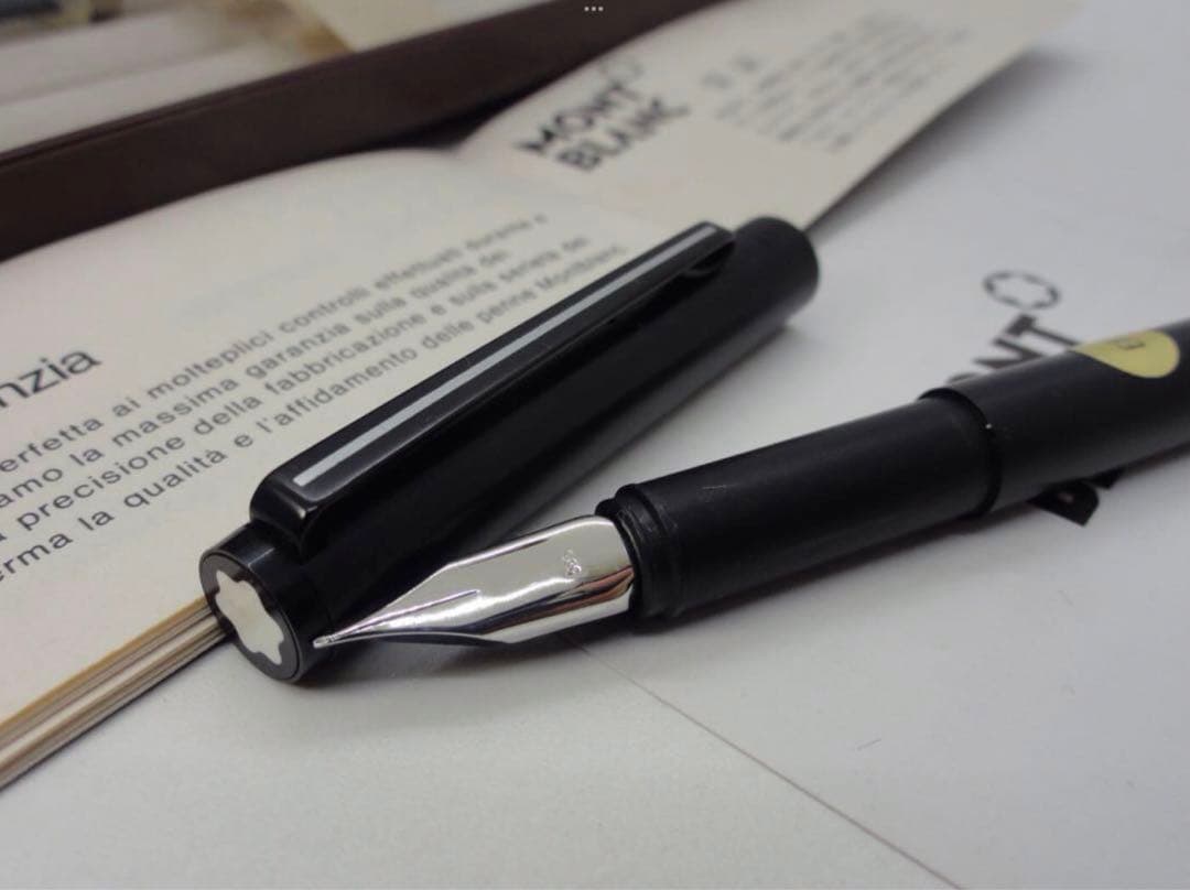 モンブラン　社史上最初で最後の★ブラックロードナイト鉱加工No1124★黒薔薇鉱