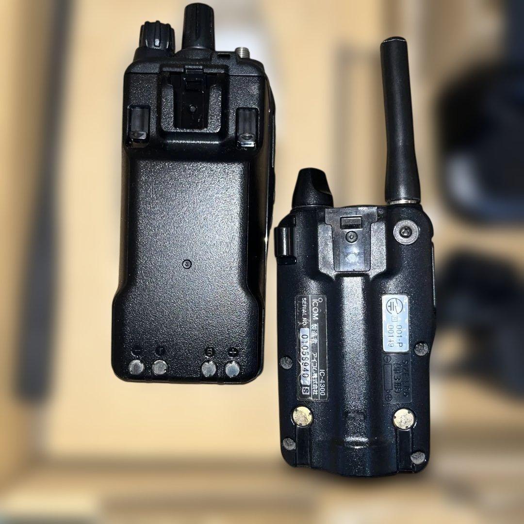 Icom IC-T10 トランシーバー 充電器付き