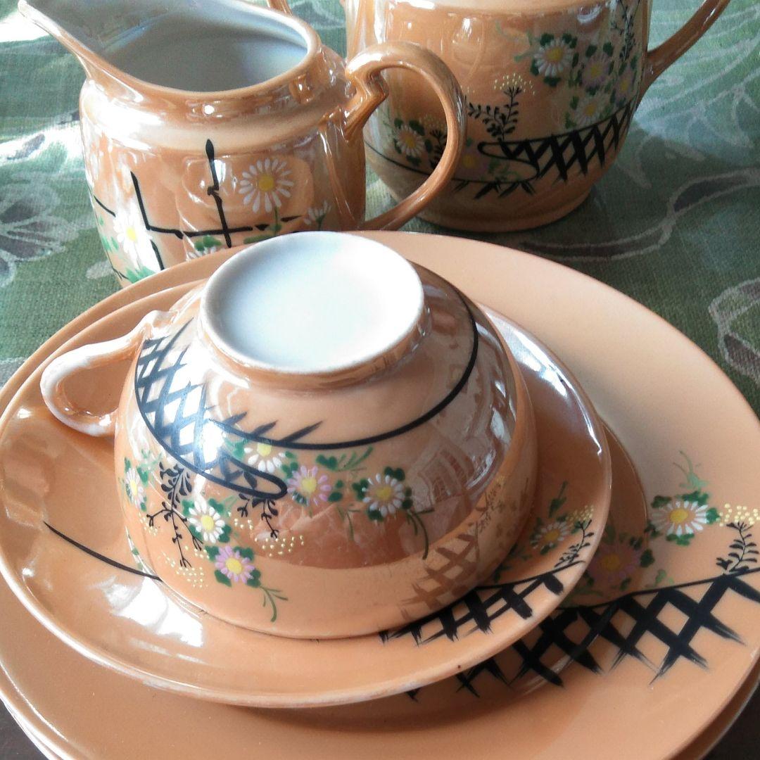 メイドインジャパンの、古いティーセット