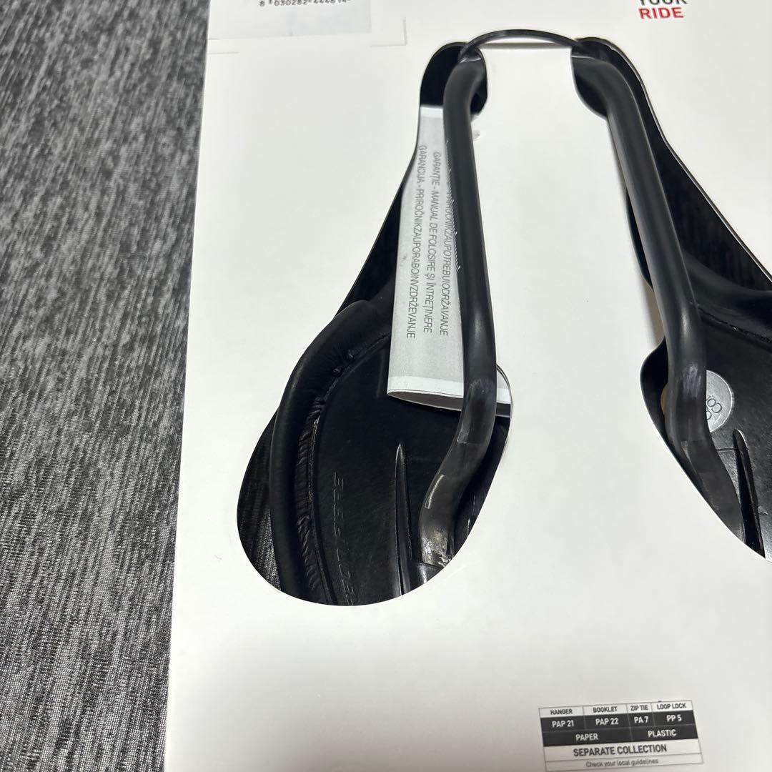 パーツ Selle Italia SLR Kit Carbonio Flow S2
